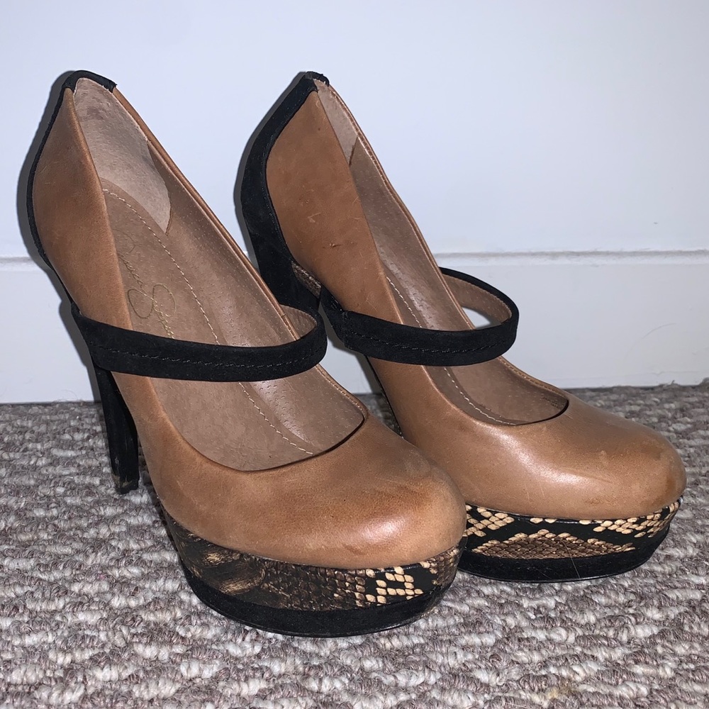 JESSICA SIMPSON Platform Pumps
